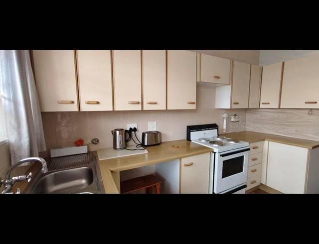 2 BEDROOM SIMPLEX FOR SALE IN NORTON PARK